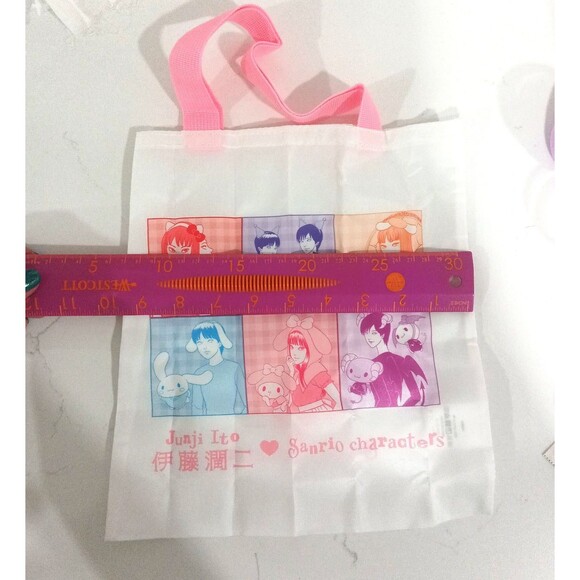 Sanrio Characters by Junji Ito small bag - Picture 3 of 7